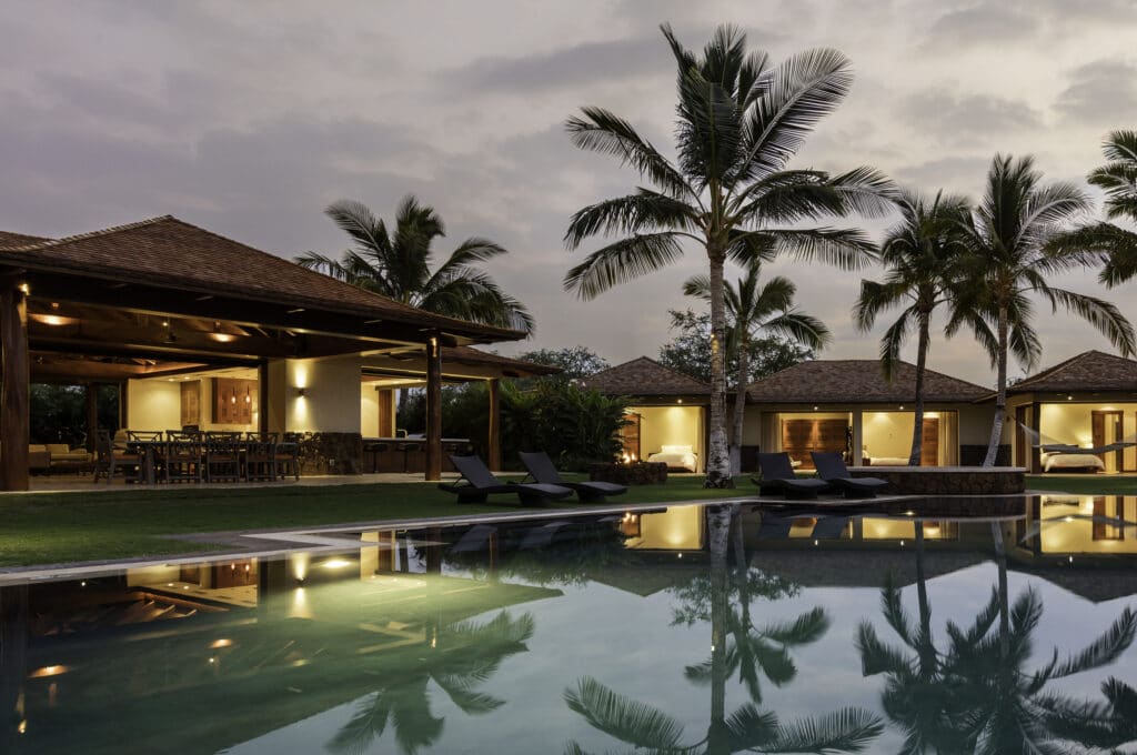 Kauna'oa Residence - Poolside at Sunset